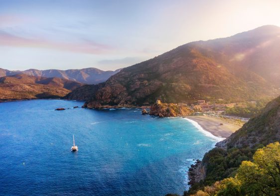 De mooiste plekken van geheimzinnig Corsica 10 bezienswaardigheden